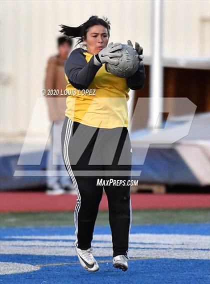 Thumbnail 2 in Charter Oak vs. Beaumont (CIF SS D5 Final) photogallery.