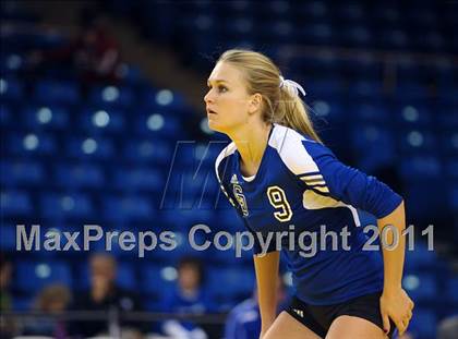 Thumbnail 1 in La Jolla Country Day vs. Sacred Heart Prep (CIF State D4 Final) photogallery.