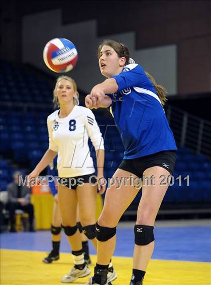 Thumbnail 1 in La Jolla Country Day vs. Sacred Heart Prep (CIF State D4 Final) photogallery.