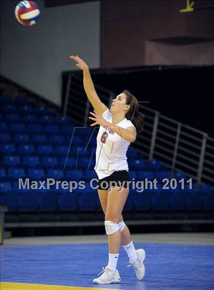 Thumbnail 1 in La Jolla Country Day vs. Sacred Heart Prep (CIF State D4 Final) photogallery.