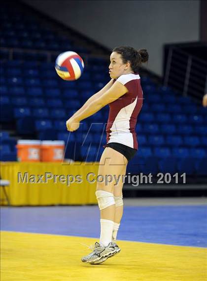 Thumbnail 2 in La Jolla Country Day vs. Sacred Heart Prep (CIF State D4 Final) photogallery.