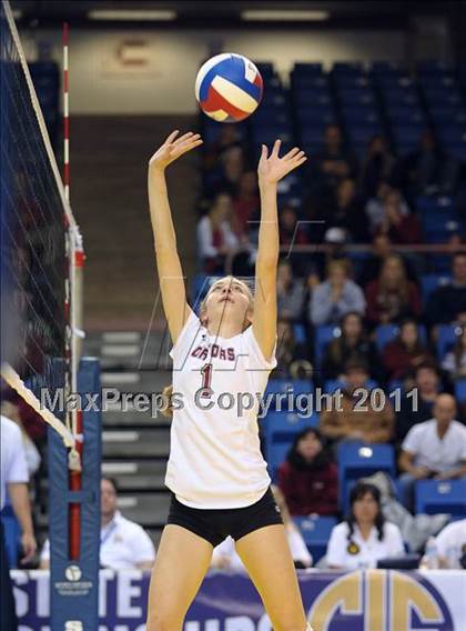 Thumbnail 3 in La Jolla Country Day vs. Sacred Heart Prep (CIF State D4 Final) photogallery.