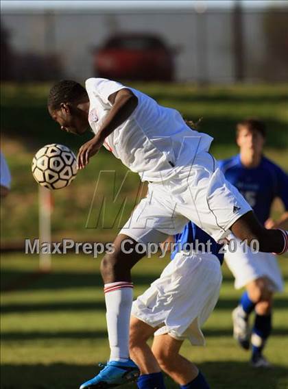 Thumbnail 2 in McCallie vs West (Bearden Invitational Tournament)  photogallery.