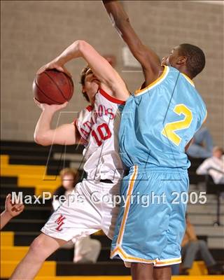 Thumbnail 2 in Burbank vs. Mira Loma (Del Oro Invitational) photogallery.