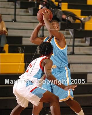 Thumbnail 3 in Burbank vs. Mira Loma (Del Oro Invitational) photogallery.