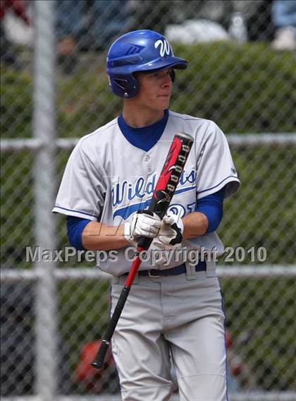 Thumbnail 1 in Fruita Monument @ Regis Jesuit (5A District Playoff) photogallery.