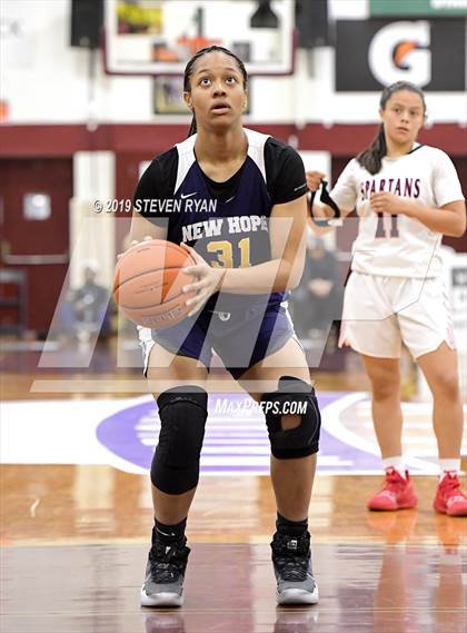 Thumbnail 3 in New Hope Academy vs. Miami Country Day (GEICO National Tournament Semifinal) photogallery.