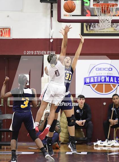 Thumbnail 3 in New Hope Academy vs. Miami Country Day (GEICO National Tournament Semifinal) photogallery.