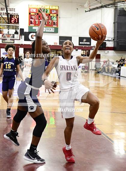 Thumbnail 1 in New Hope Academy vs. Miami Country Day (GEICO National Tournament Semifinal) photogallery.