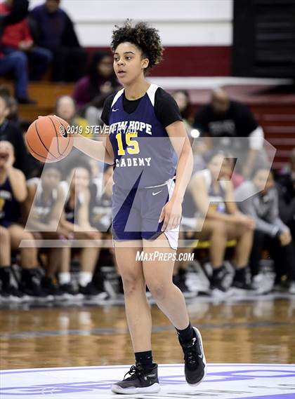 Thumbnail 1 in New Hope Academy vs. Miami Country Day (GEICO National Tournament Semifinal) photogallery.