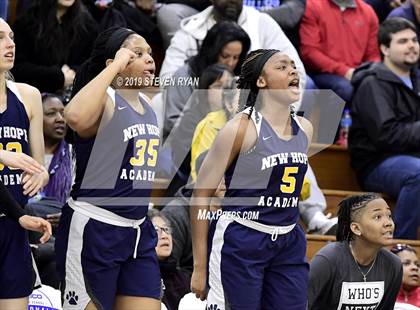 Thumbnail 2 in New Hope Academy vs. Miami Country Day (GEICO National Tournament Semifinal) photogallery.
