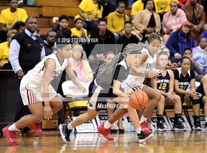 Thumbnail 2 in New Hope Academy vs. Miami Country Day (GEICO National Tournament Semifinal) photogallery.