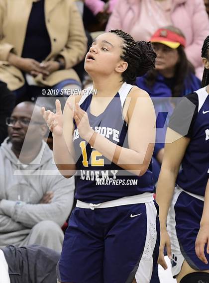 Thumbnail 2 in New Hope Academy vs. Miami Country Day (GEICO National Tournament Semifinal) photogallery.