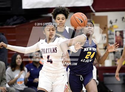 Thumbnail 2 in New Hope Academy vs. Miami Country Day (GEICO National Tournament Semifinal) photogallery.