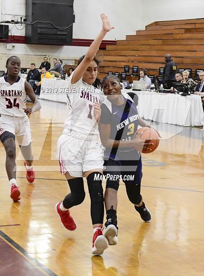 Thumbnail 2 in New Hope Academy vs. Miami Country Day (GEICO National Tournament Semifinal) photogallery.