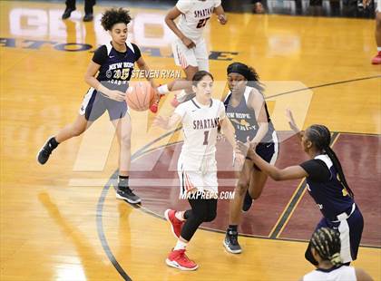 Thumbnail 2 in New Hope Academy vs. Miami Country Day (GEICO National Tournament Semifinal) photogallery.