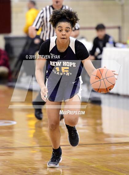 Thumbnail 2 in New Hope Academy vs. Miami Country Day (GEICO National Tournament Semifinal) photogallery.