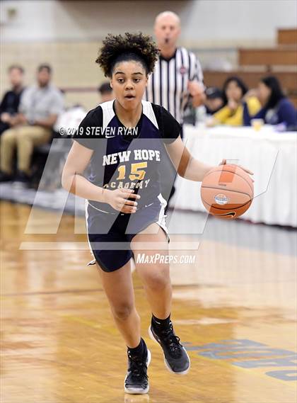 Thumbnail 3 in New Hope Academy vs. Miami Country Day (GEICO National Tournament Semifinal) photogallery.
