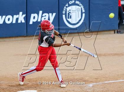 Thumbnail 2 in Mater Dei vs. Orange Lutheran (CIF SS Div 1 Final) photogallery.