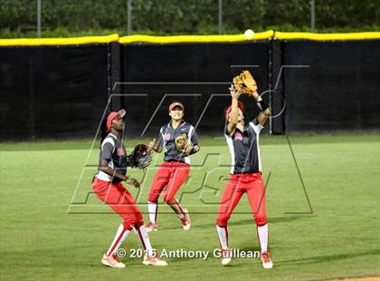 Thumbnail 1 in Mater Dei vs. Orange Lutheran (CIF SS Div 1 Final) photogallery.
