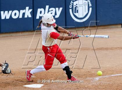 Thumbnail 1 in Mater Dei vs. Orange Lutheran (CIF SS Div 1 Final) photogallery.
