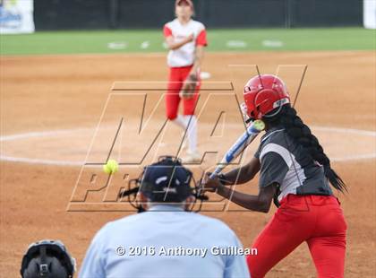 Thumbnail 1 in Mater Dei vs. Orange Lutheran (CIF SS Div 1 Final) photogallery.