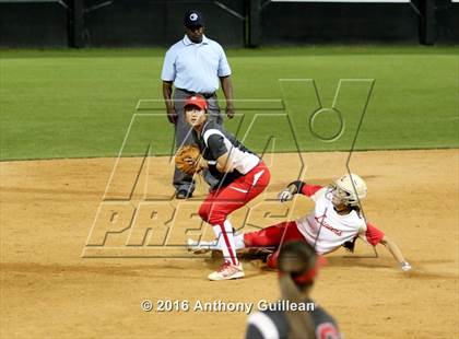 Thumbnail 1 in Mater Dei vs. Orange Lutheran (CIF SS Div 1 Final) photogallery.