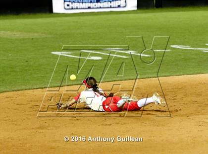 Thumbnail 2 in Mater Dei vs. Orange Lutheran (CIF SS Div 1 Final) photogallery.