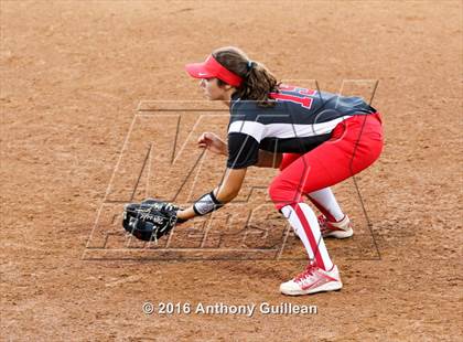 Thumbnail 3 in Mater Dei vs. Orange Lutheran (CIF SS Div 1 Final) photogallery.