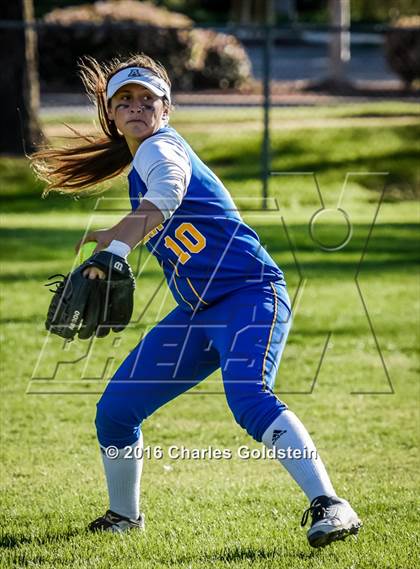 Thumbnail 1 in Agoura vs. Simi Valley photogallery.