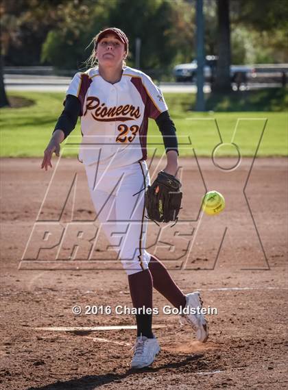 Thumbnail 2 in Agoura vs. Simi Valley photogallery.