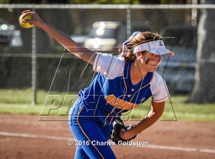 Thumbnail 1 in Agoura vs. Simi Valley photogallery.