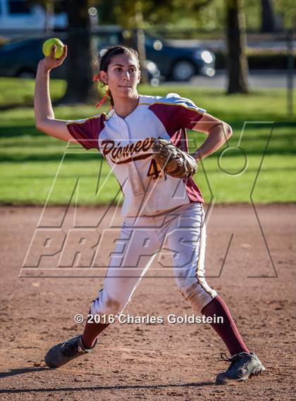 Thumbnail 2 in Agoura vs. Simi Valley photogallery.