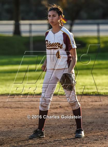 Thumbnail 3 in Agoura vs. Simi Valley photogallery.