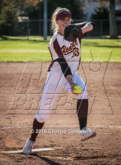 Thumbnail 3 in Agoura vs. Simi Valley photogallery.
