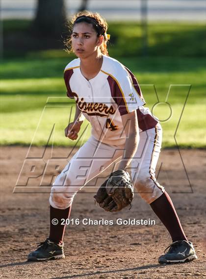 Thumbnail 2 in Agoura vs. Simi Valley photogallery.