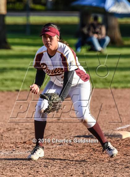 Thumbnail 3 in Agoura vs. Simi Valley photogallery.
