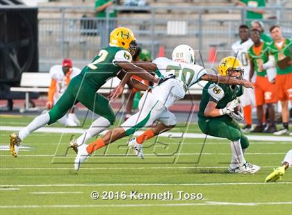 Thumbnail 2 in Houston @ Holmes photogallery.