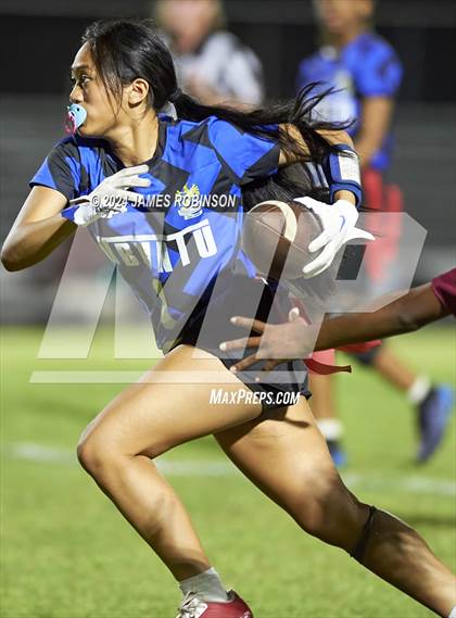 Thumbnail 2 in Stanton vs Raines photogallery.