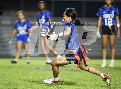 Thumbnail 3 in Stanton vs Raines photogallery.