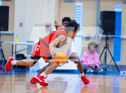 Thumbnail 3 in Gainesville vs Dutchtown (GA Elite 8 Tip Off Classic) photogallery.