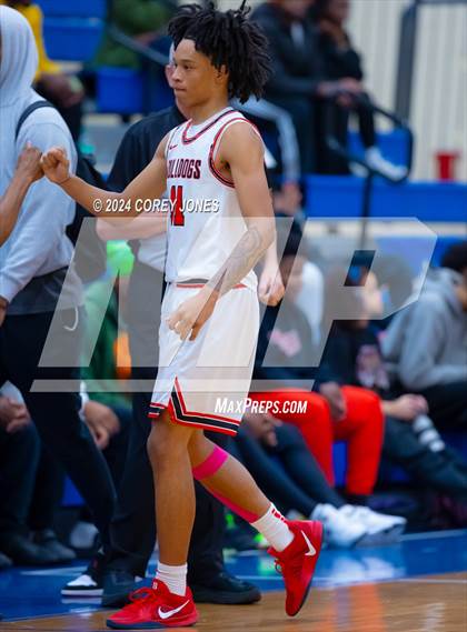 Thumbnail 1 in Gainesville vs Dutchtown (GA Elite 8 Tip Off Classic) photogallery.