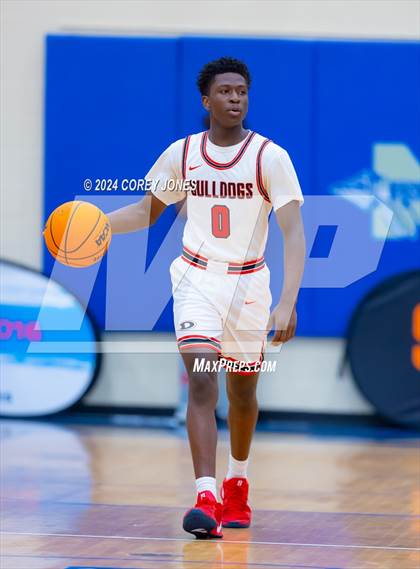 Thumbnail 3 in Gainesville vs Dutchtown (GA Elite 8 Tip Off Classic) photogallery.