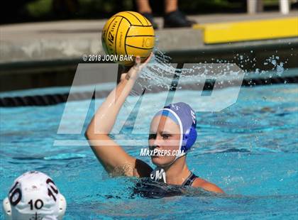 Thumbnail 1 in Acalanes vs St.Francis photogallery.