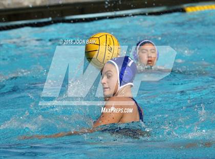 Thumbnail 3 in Acalanes vs St.Francis photogallery.