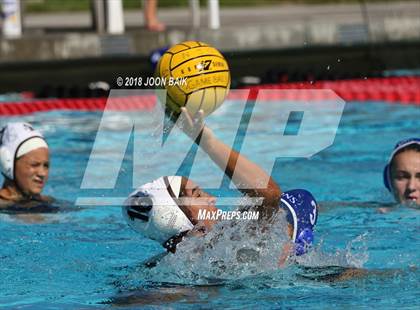 Thumbnail 3 in Acalanes vs St.Francis photogallery.