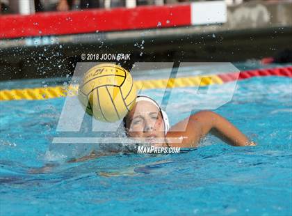 Thumbnail 3 in Acalanes vs St.Francis photogallery.