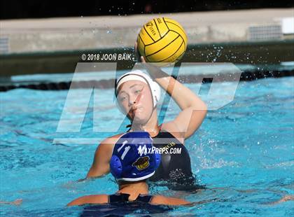 Thumbnail 1 in Acalanes vs St.Francis photogallery.