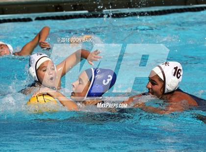 Thumbnail 2 in Acalanes vs St.Francis photogallery.