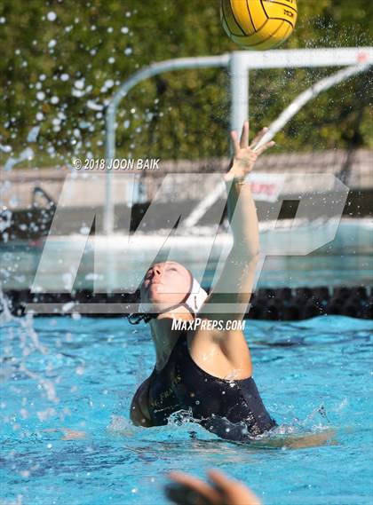 Thumbnail 3 in Acalanes vs St.Francis photogallery.